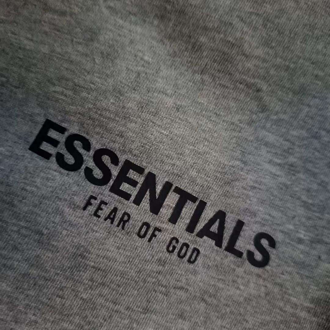 Fear of God T-Shirt Style 012 detail view 4