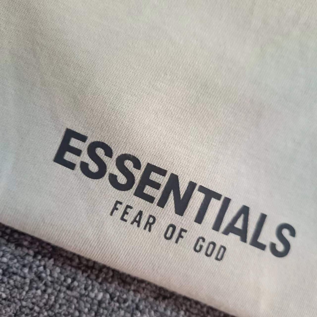 Fear of God T-Shirt Style 013 detail view 2