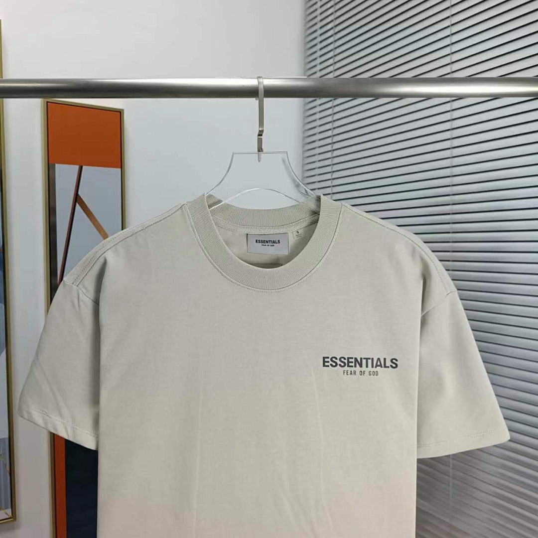Fear of God T-Shirt Style 013 detail view 3