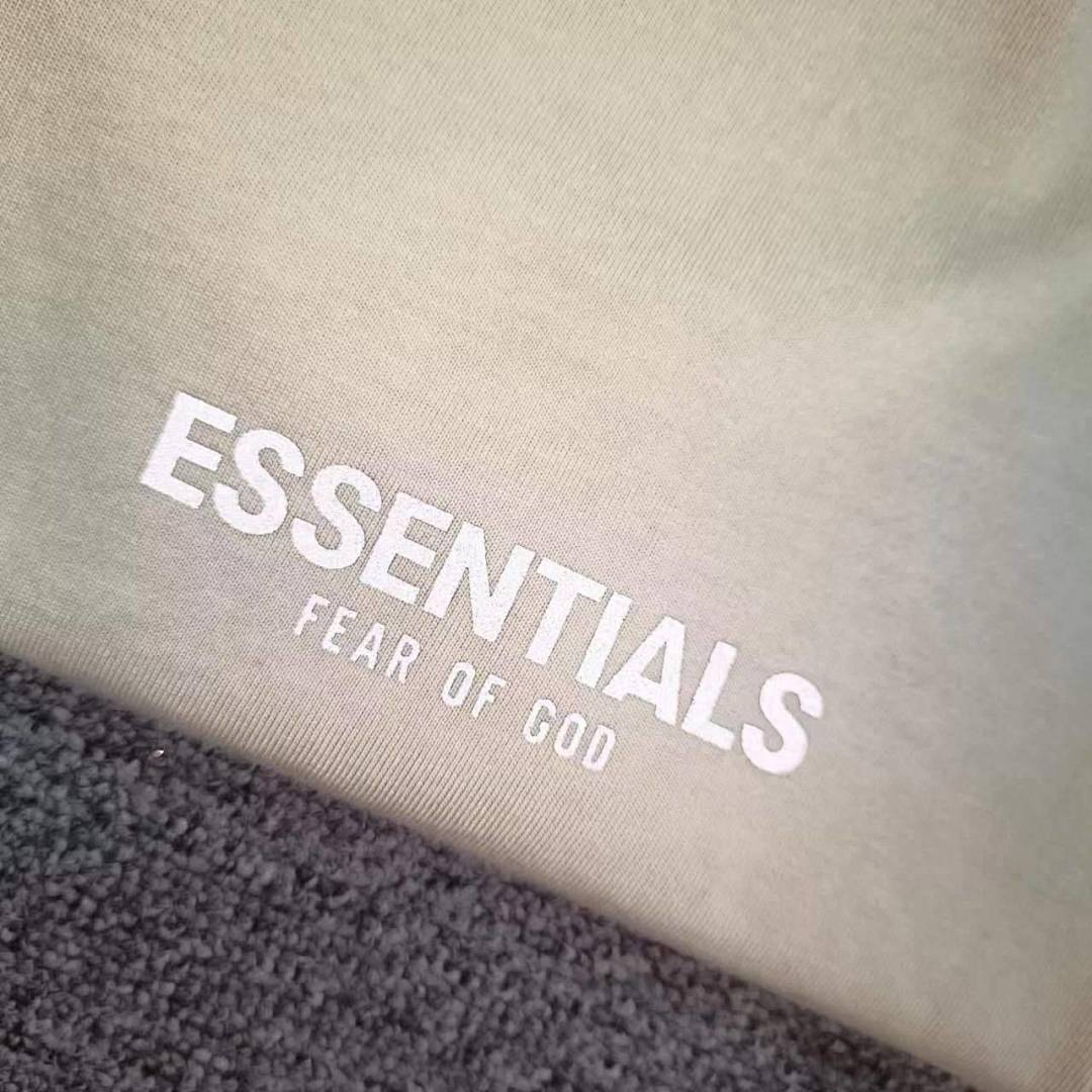 Fear of God T-Shirt Style 013 detail view 6
