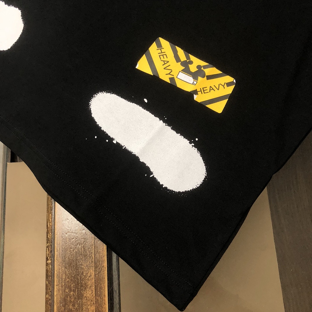 Off-White T-Shirt Style 006 detail view 3