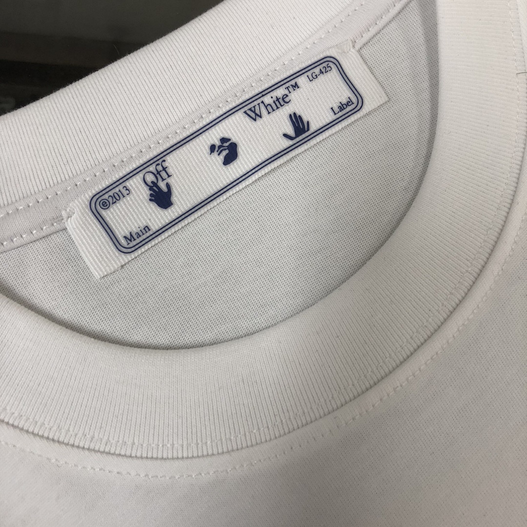 Off-White T-Shirt Style 007 detail view 2