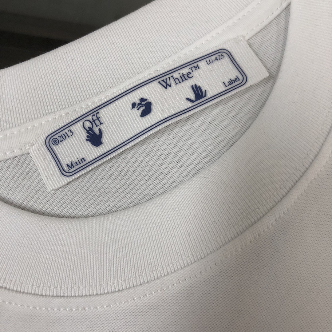 Off-White T-Shirt Style 011 detail view 1