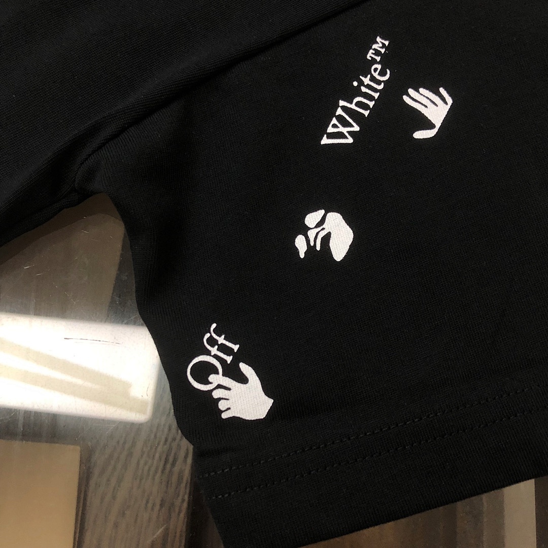 Off-White T-Shirt Style 012 detail view 2