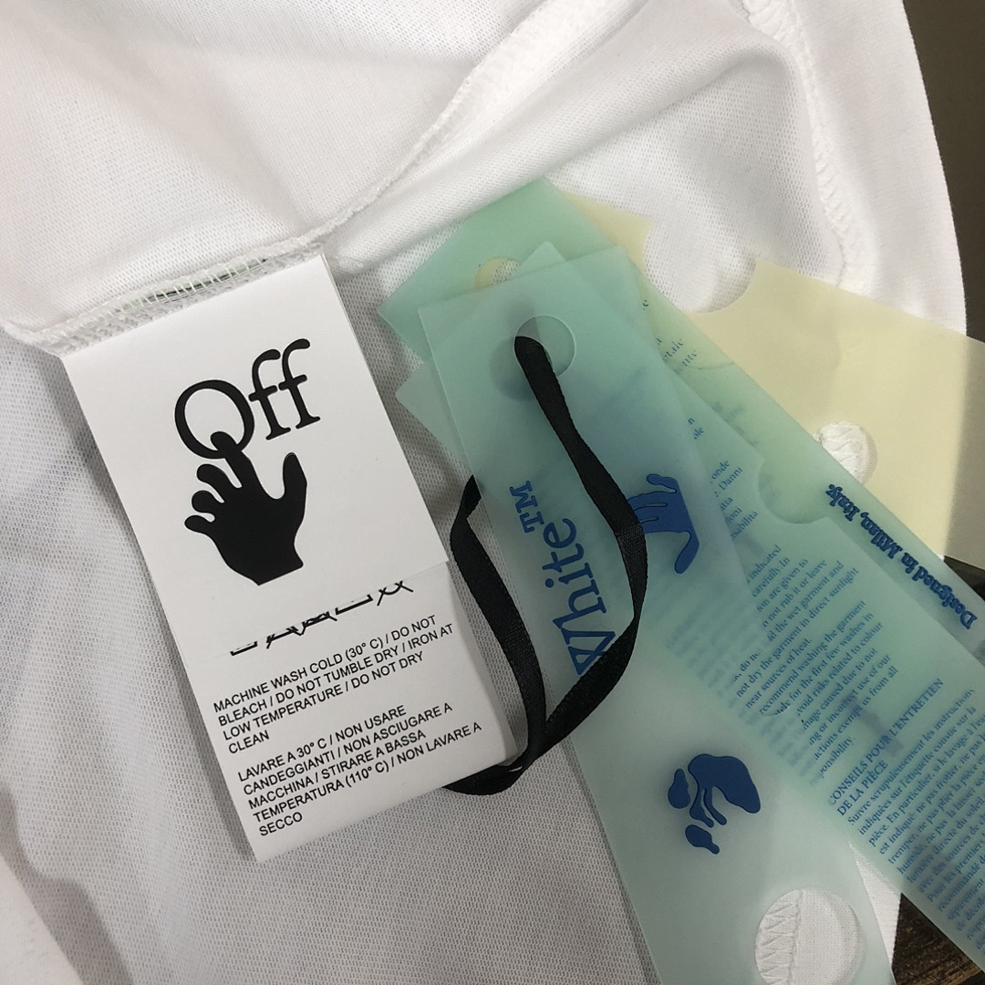 Off-White T-Shirt Style 016 main view