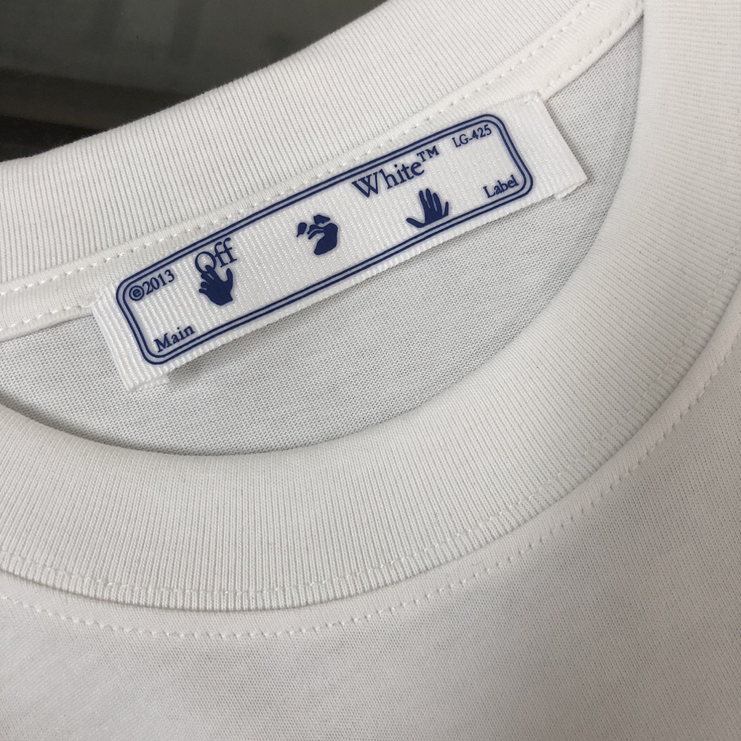 Off-White T-Shirt Style 018 detail view 1