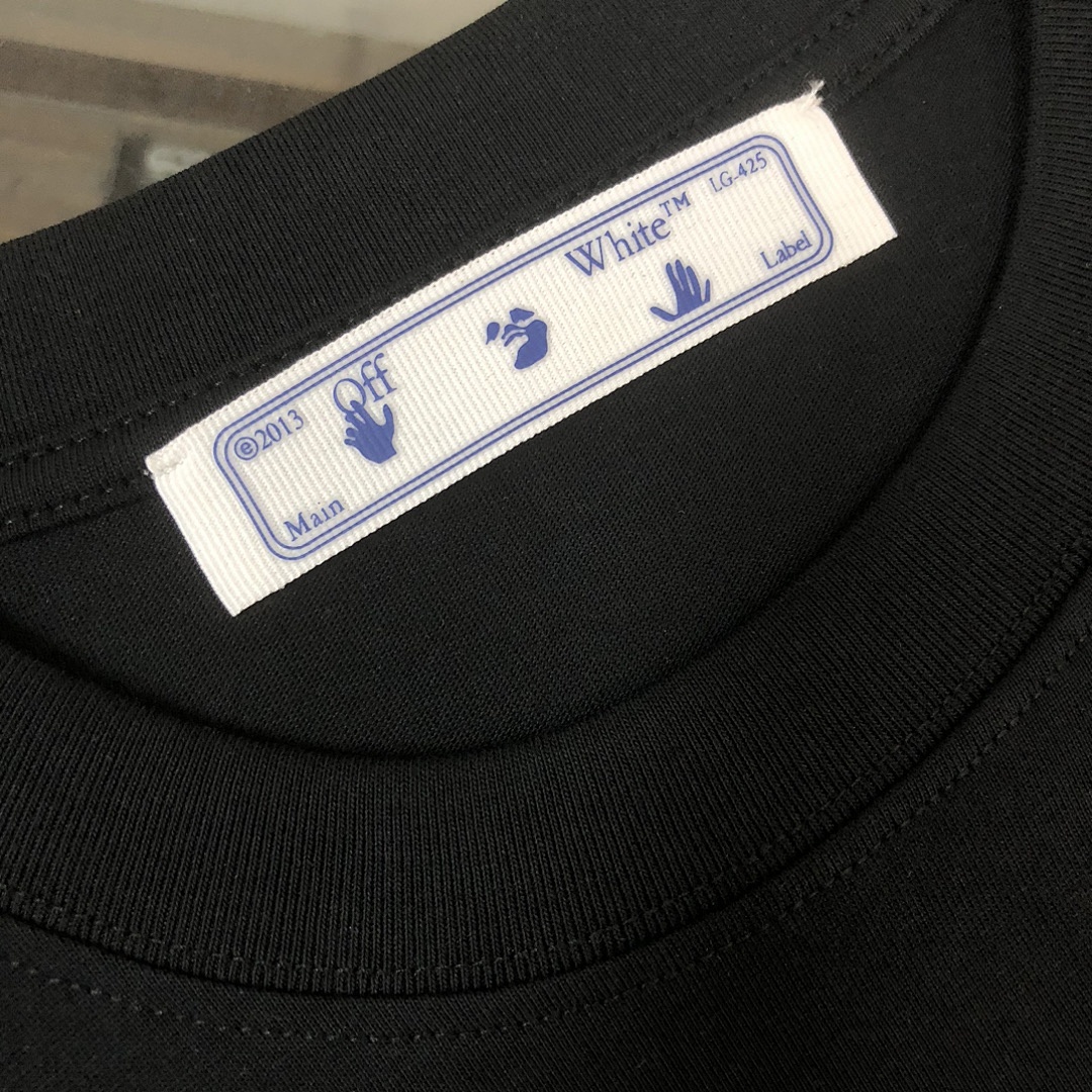 Off-White T-Shirt Style 019 detail view 1