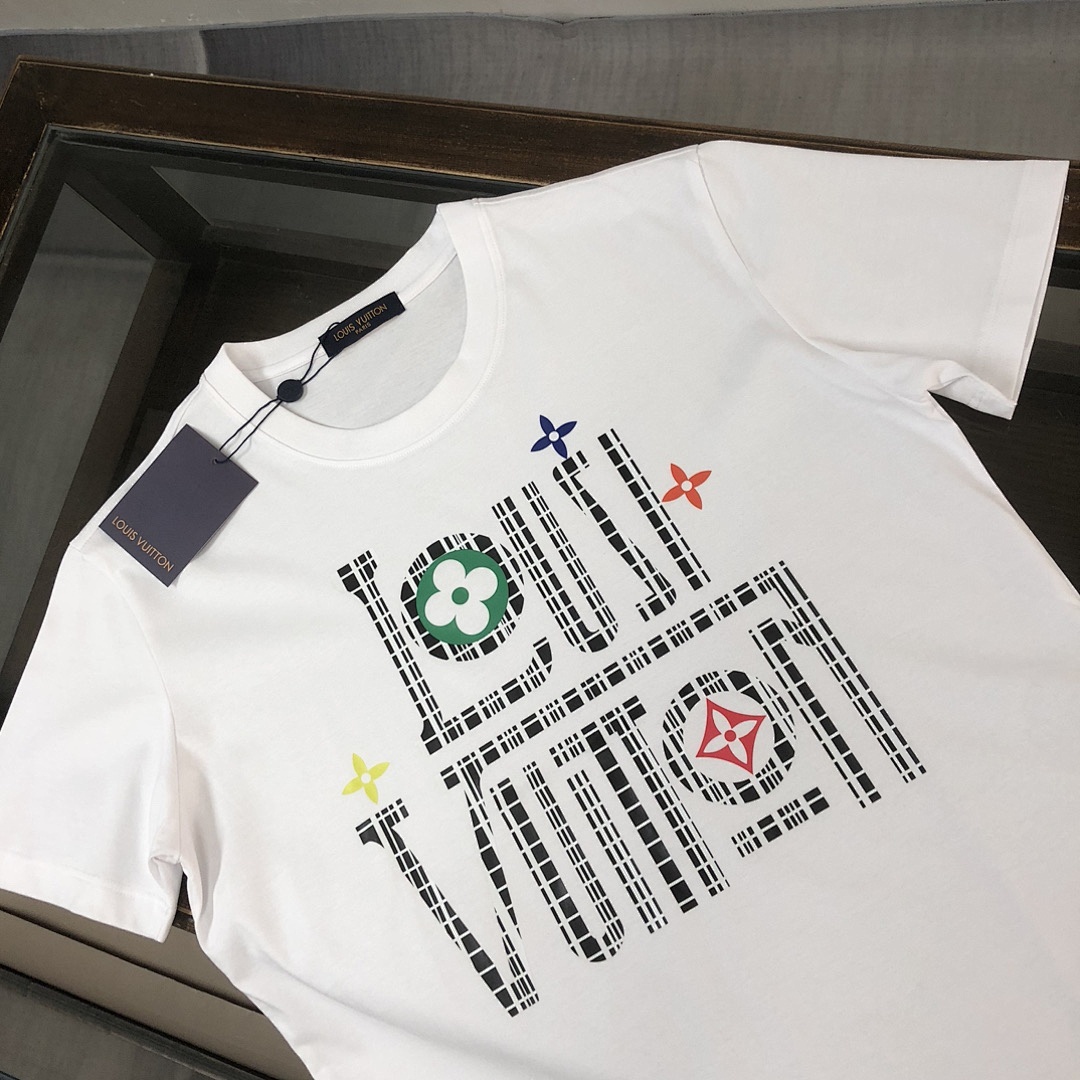 Louis Vuitton T-Shirt Style 005 detail view 6