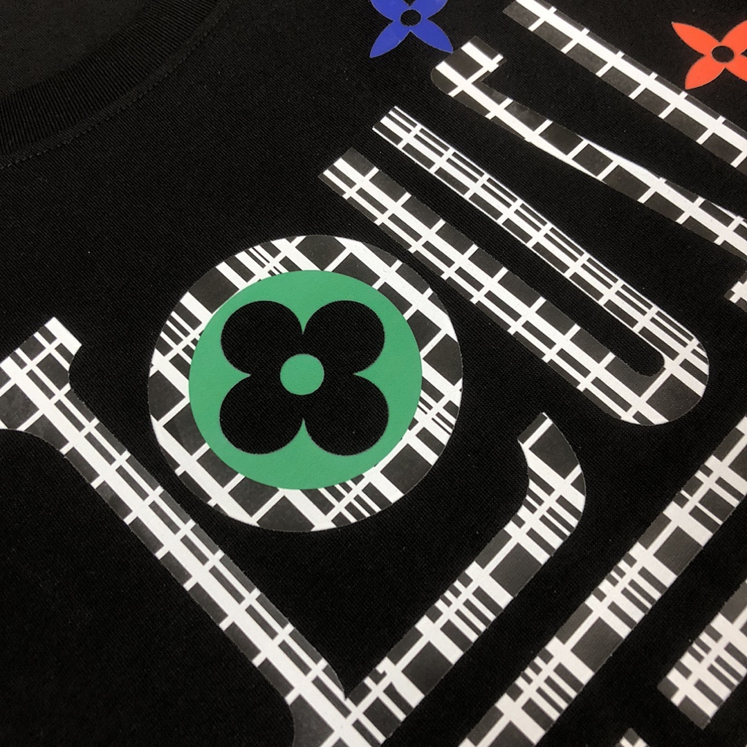 Louis Vuitton T-Shirt Style 006 detail view 1