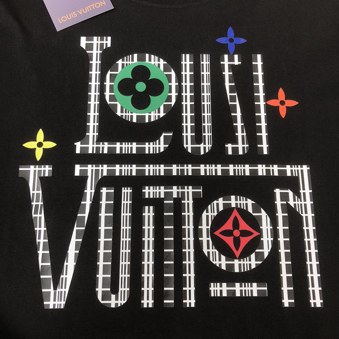 Louis Vuitton T-Shirt Style 006 detail view 2
