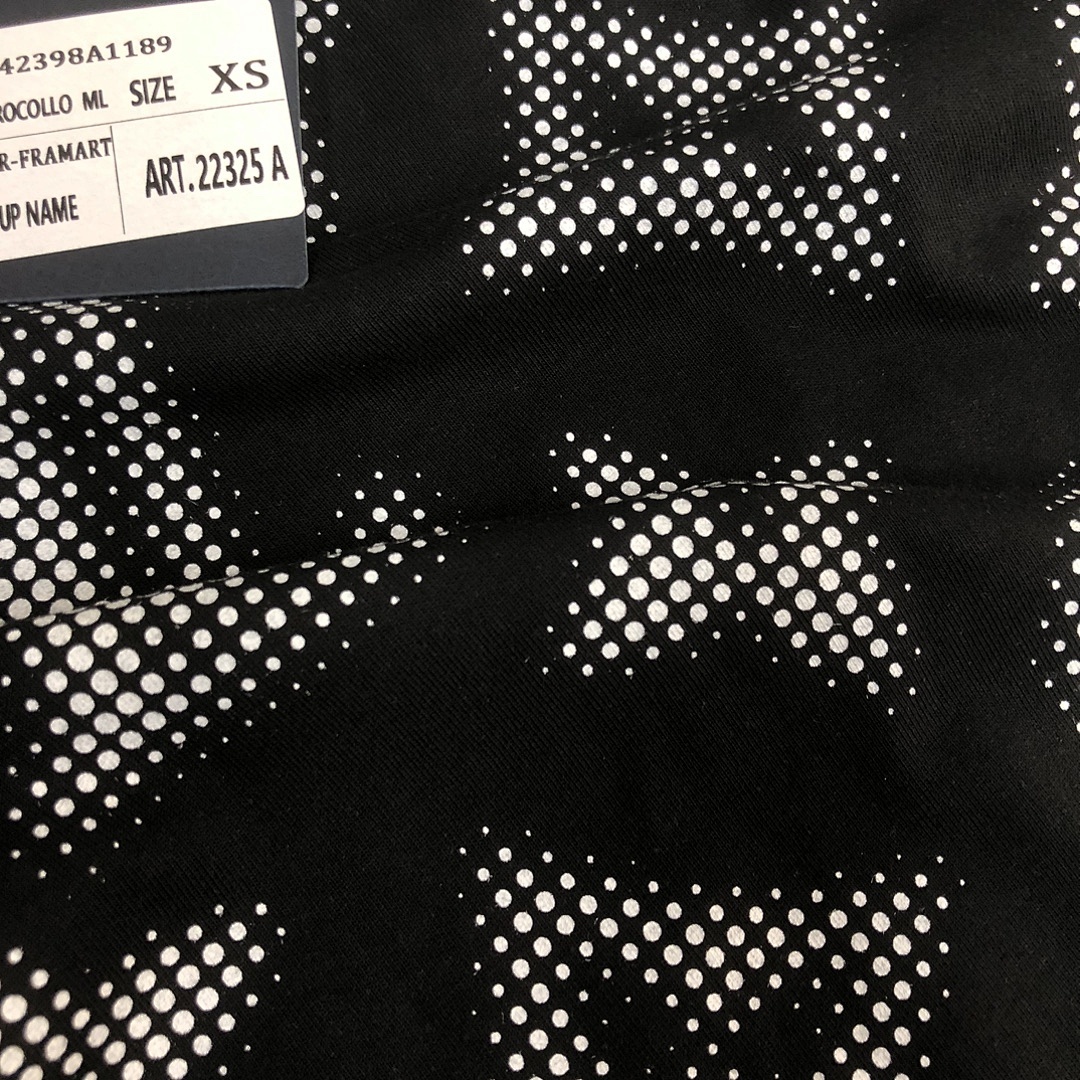 Louis Vuitton T-Shirt Style 010 detail view 3