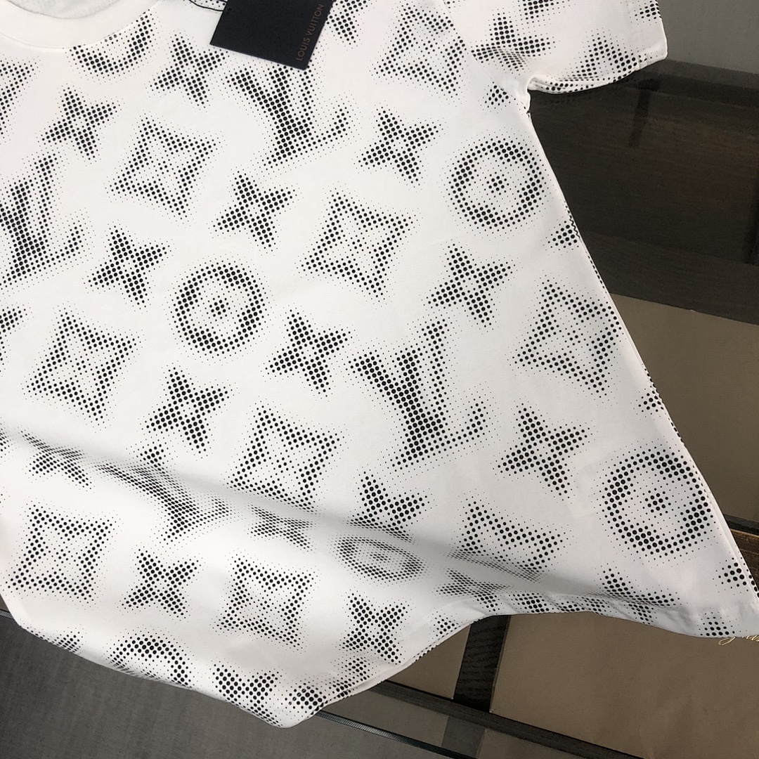 Louis Vuitton T-Shirt Style 011 detail view 2