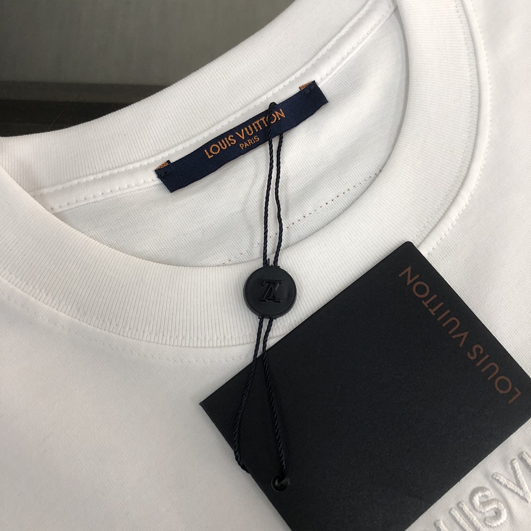 Louis Vuitton T-Shirt Style 014 detail view 3