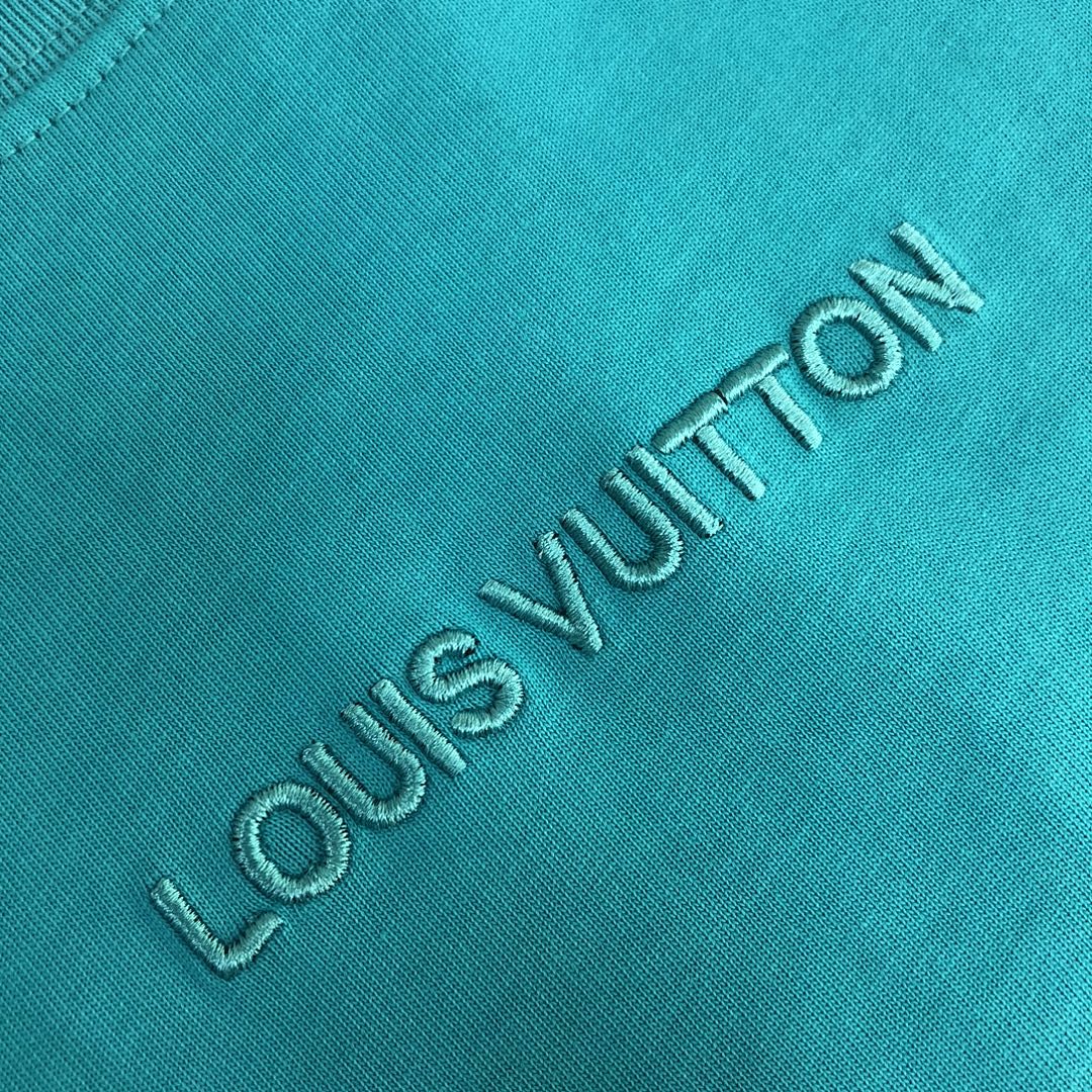 Louis Vuitton T-Shirt Style 015 detail view 3