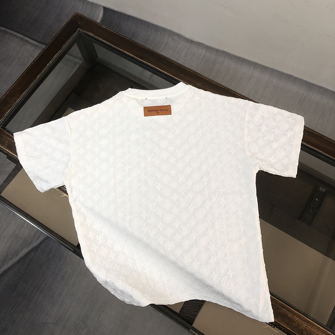 Louis Vuitton T-Shirt Style 017 detail view 4
