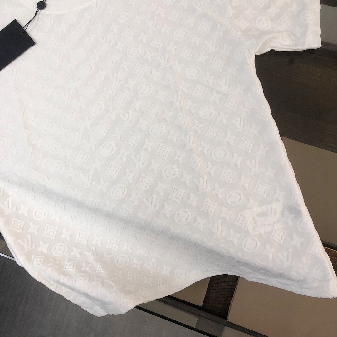 Louis Vuitton T-Shirt Style 017 detail view 5