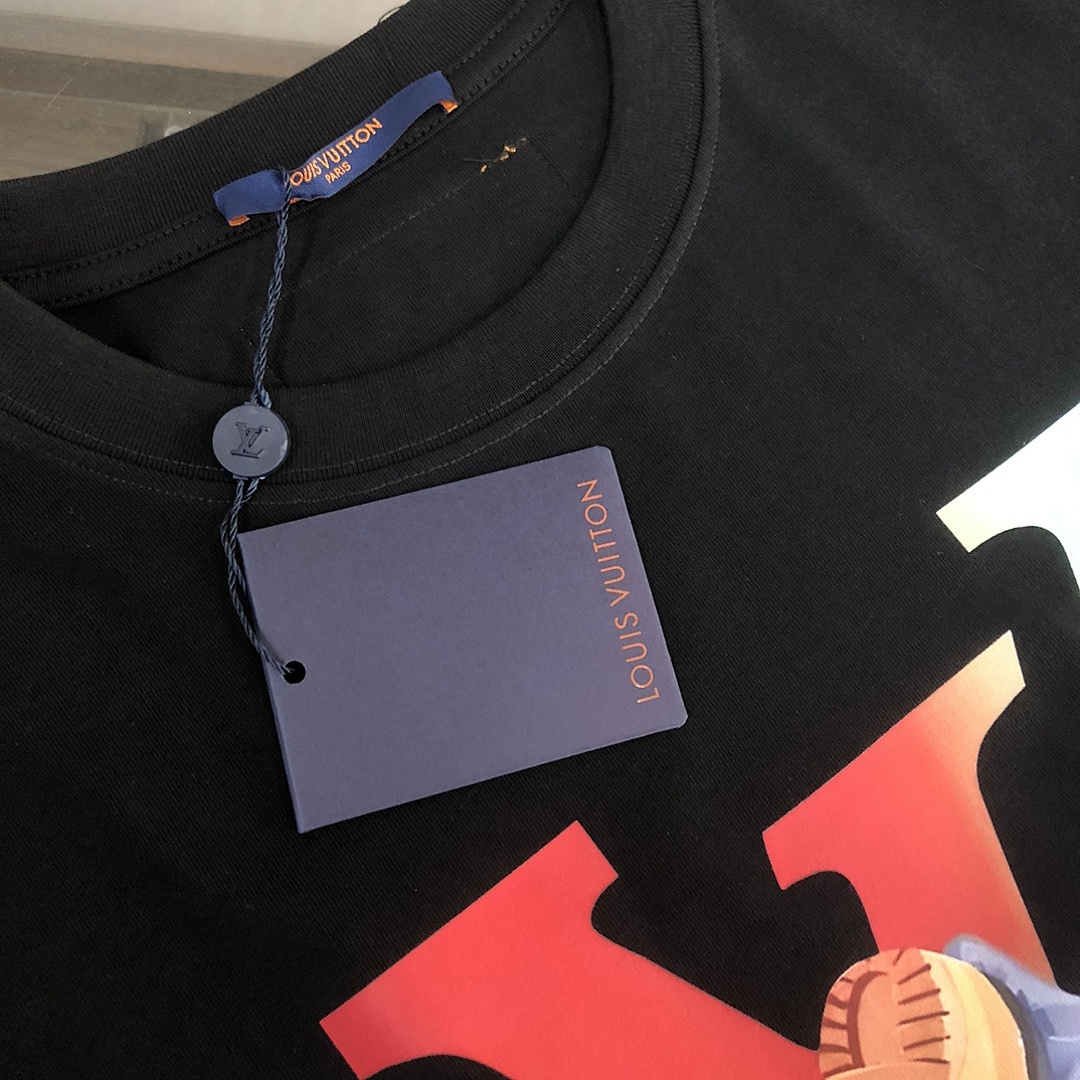 Louis Vuitton T-Shirt Style 018 detail view 3