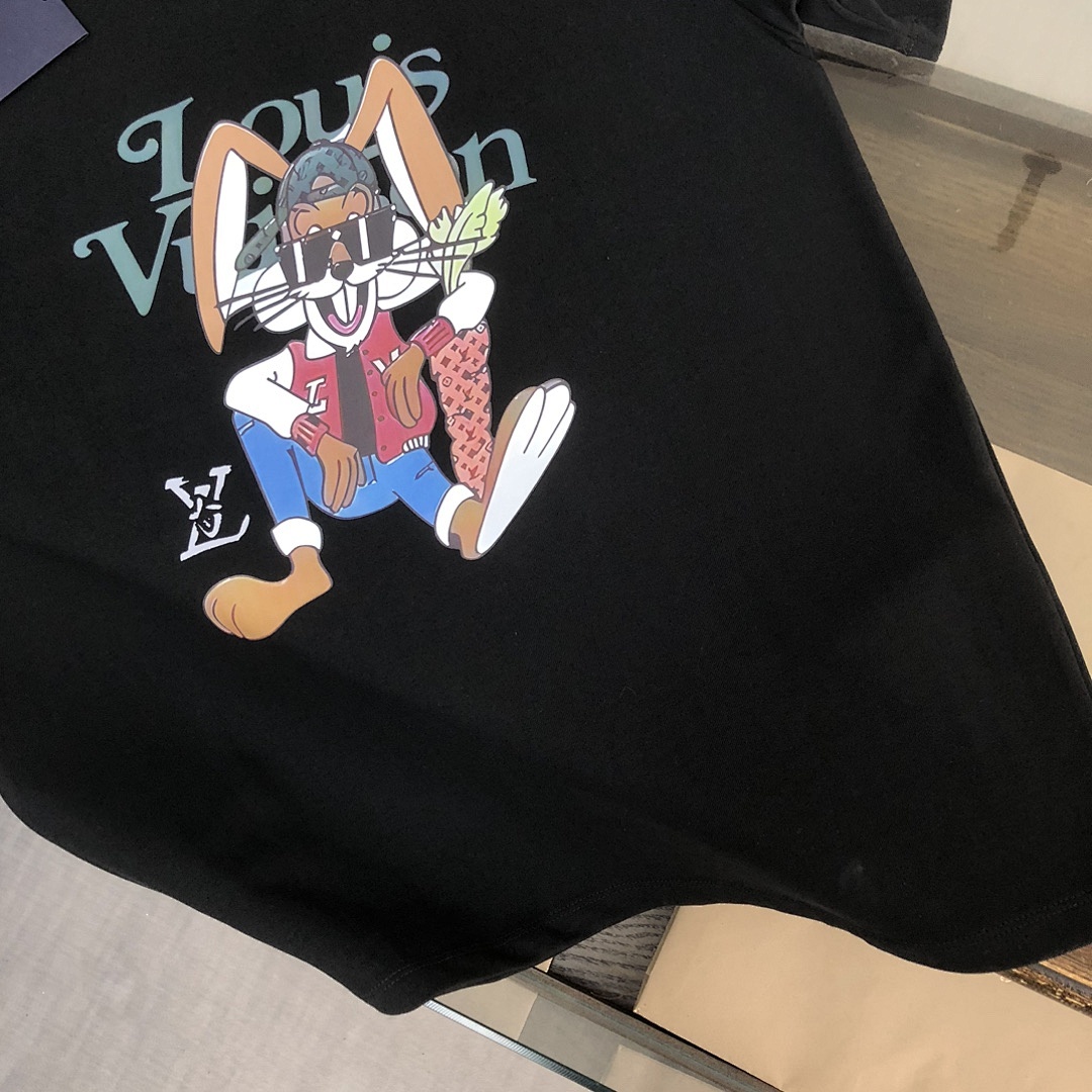 Louis Vuitton T-Shirt Style 020 detail view 6