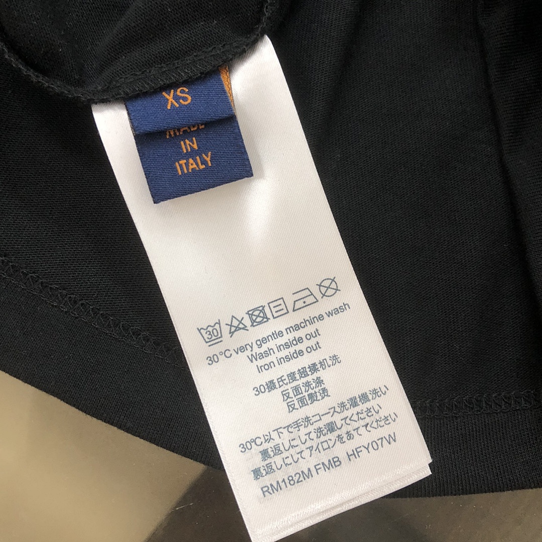 Louis Vuitton T-Shirt Style 021 main view