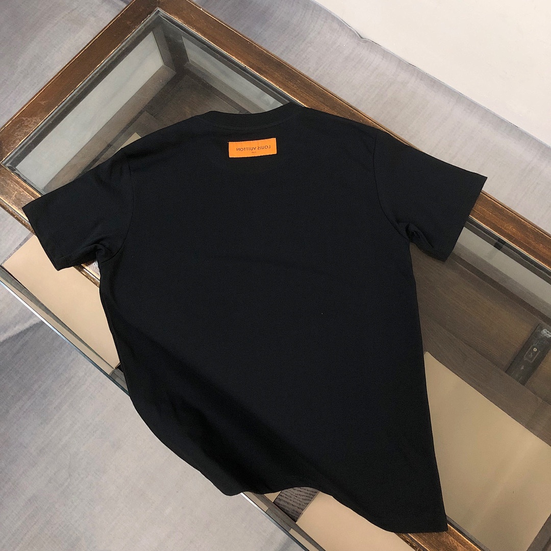 Louis Vuitton T-Shirt Style 021 detail view 7