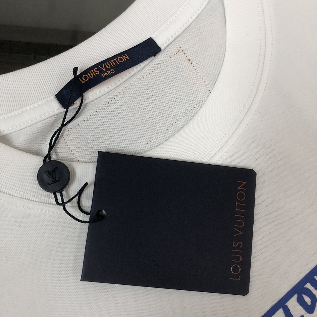 Louis Vuitton T-Shirt Style 022 detail view 4