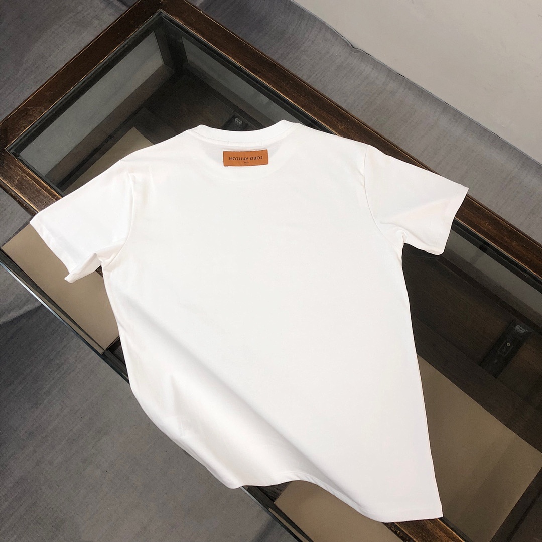 Louis Vuitton T-Shirt Style 024 detail view 5