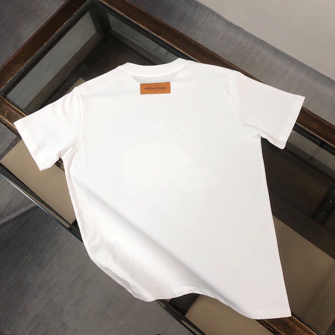 Louis Vuitton T-Shirt Style 026 detail view 5