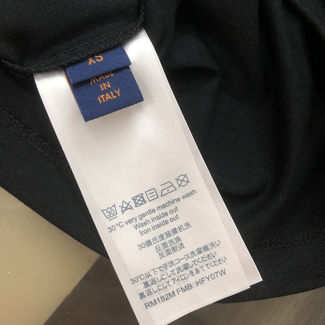 Louis Vuitton T-Shirt Style 027 main view