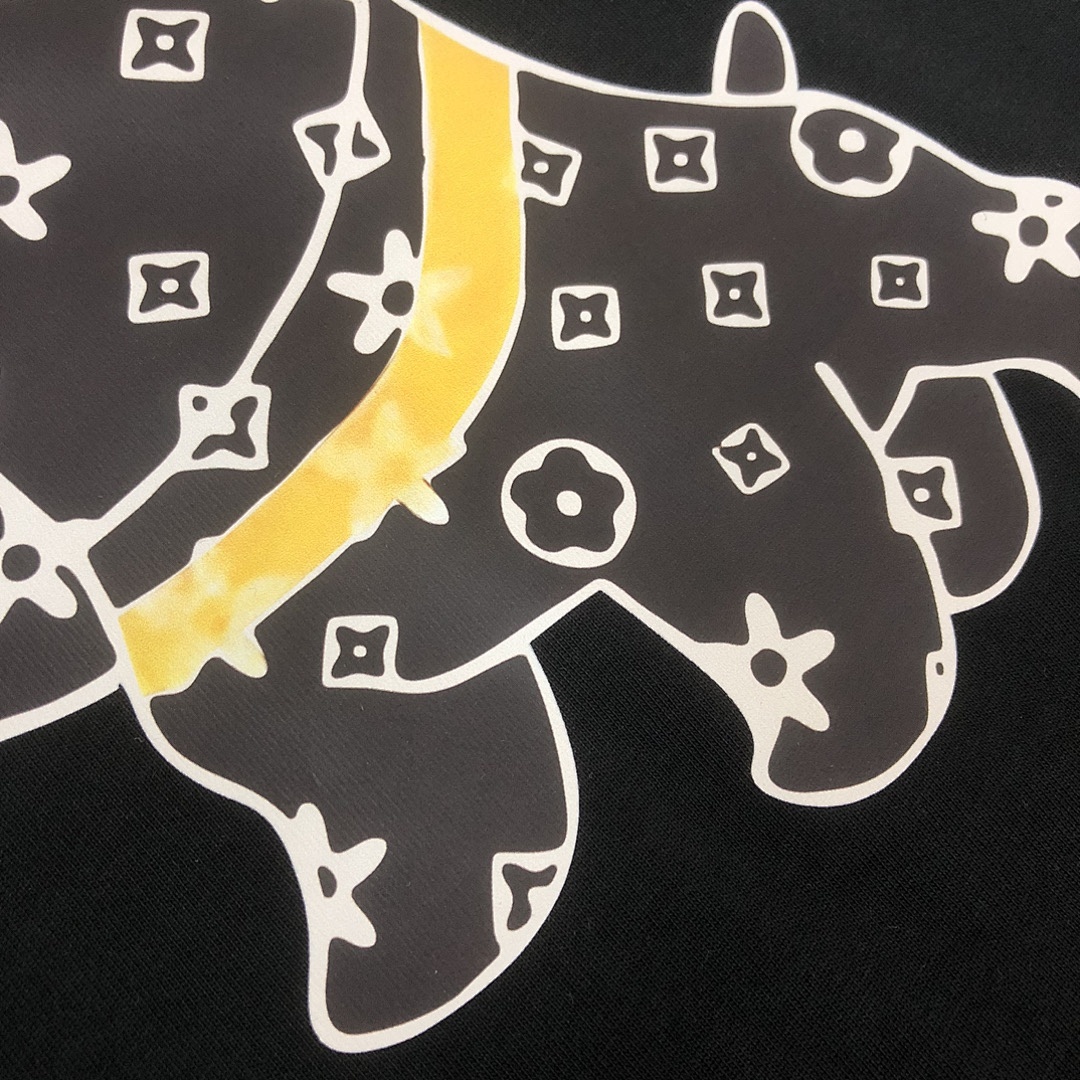 Louis Vuitton T-Shirt Style 027 detail view 1