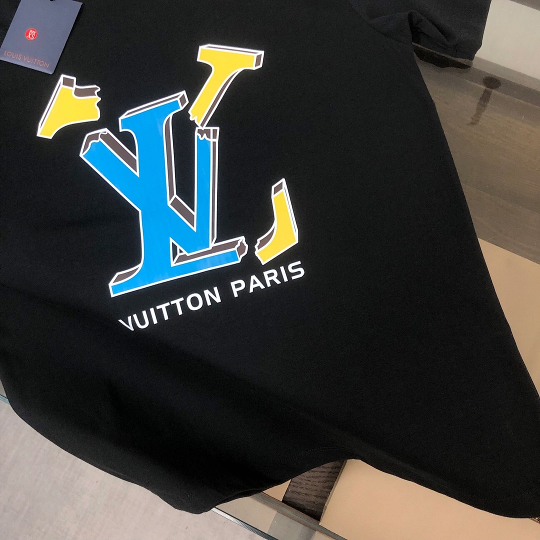 Louis Vuitton T-Shirt Style 029 detail view 6