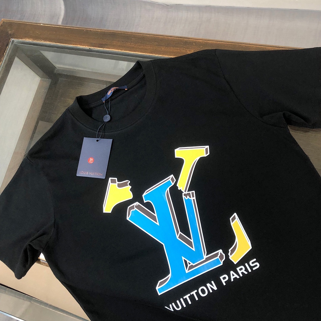 Louis Vuitton T-Shirt Style 029 detail view 7