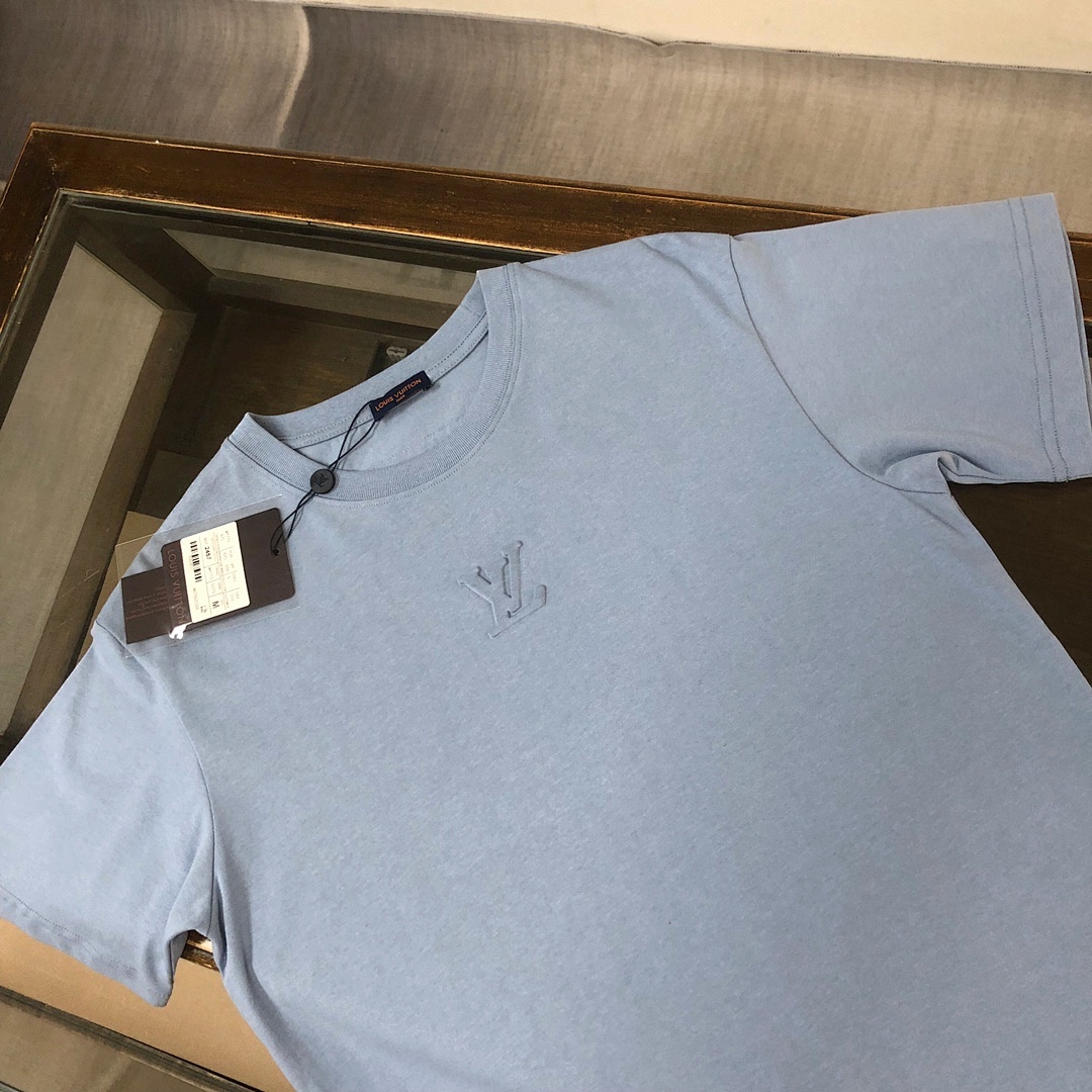 Louis Vuitton T-Shirt Style 033 detail view 6