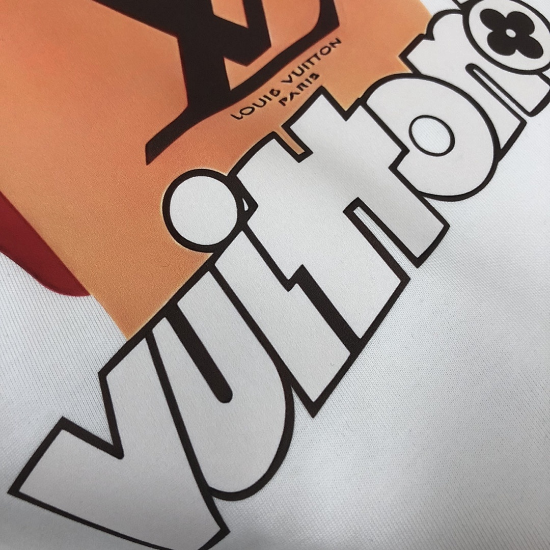 Louis Vuitton T-Shirt Style 036 detail view 1