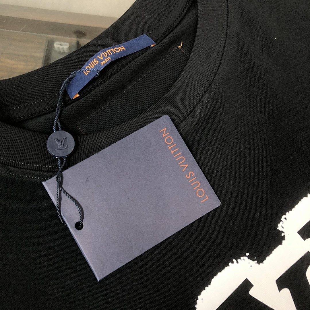 Louis Vuitton T-Shirt Style 037 main view