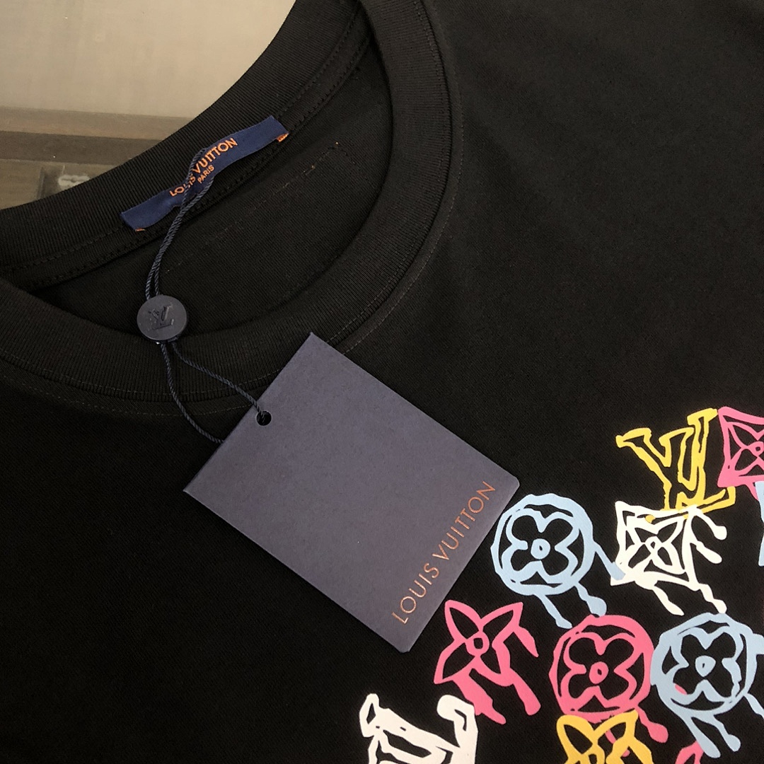 Louis Vuitton T-Shirt Style 039 detail view 4