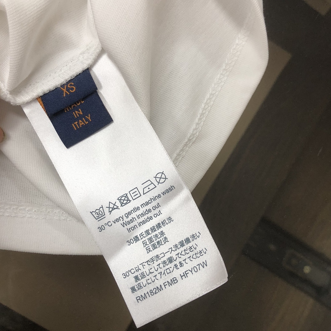 Louis Vuitton T-Shirt Style 040 main view