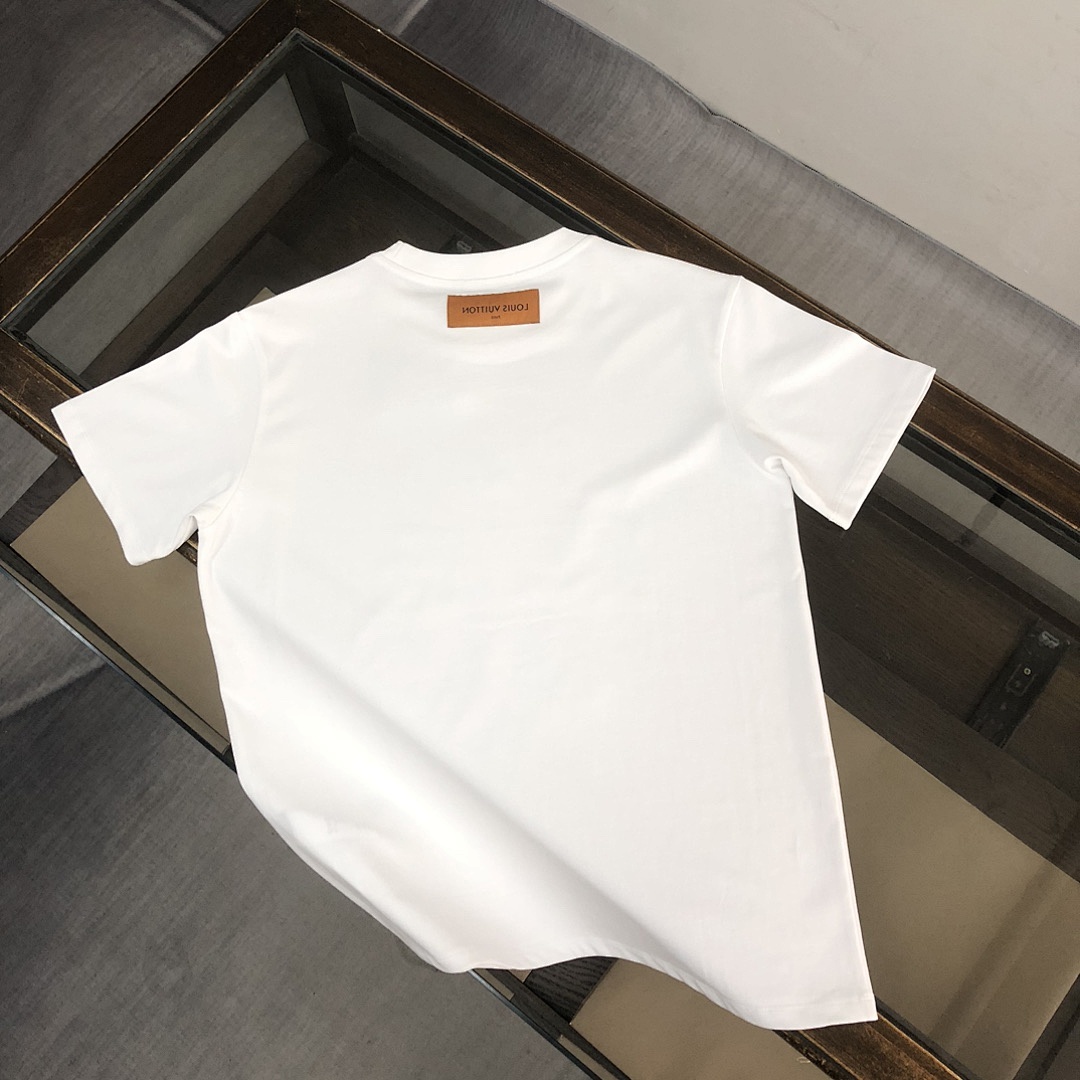 Louis Vuitton T-Shirt Style 042 detail view 6