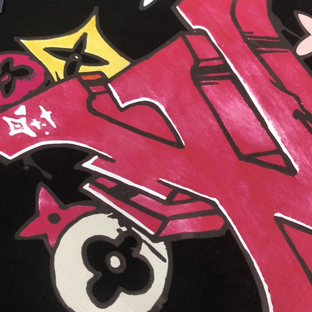 Louis Vuitton T-Shirt Style 043 detail view 1