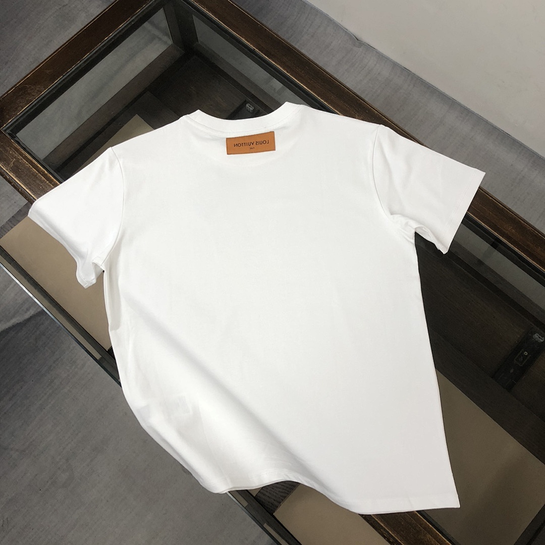 Louis Vuitton T-Shirt Style 044 detail view 6
