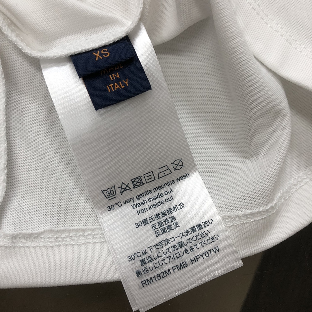 Louis Vuitton T-Shirt Style 048 main view
