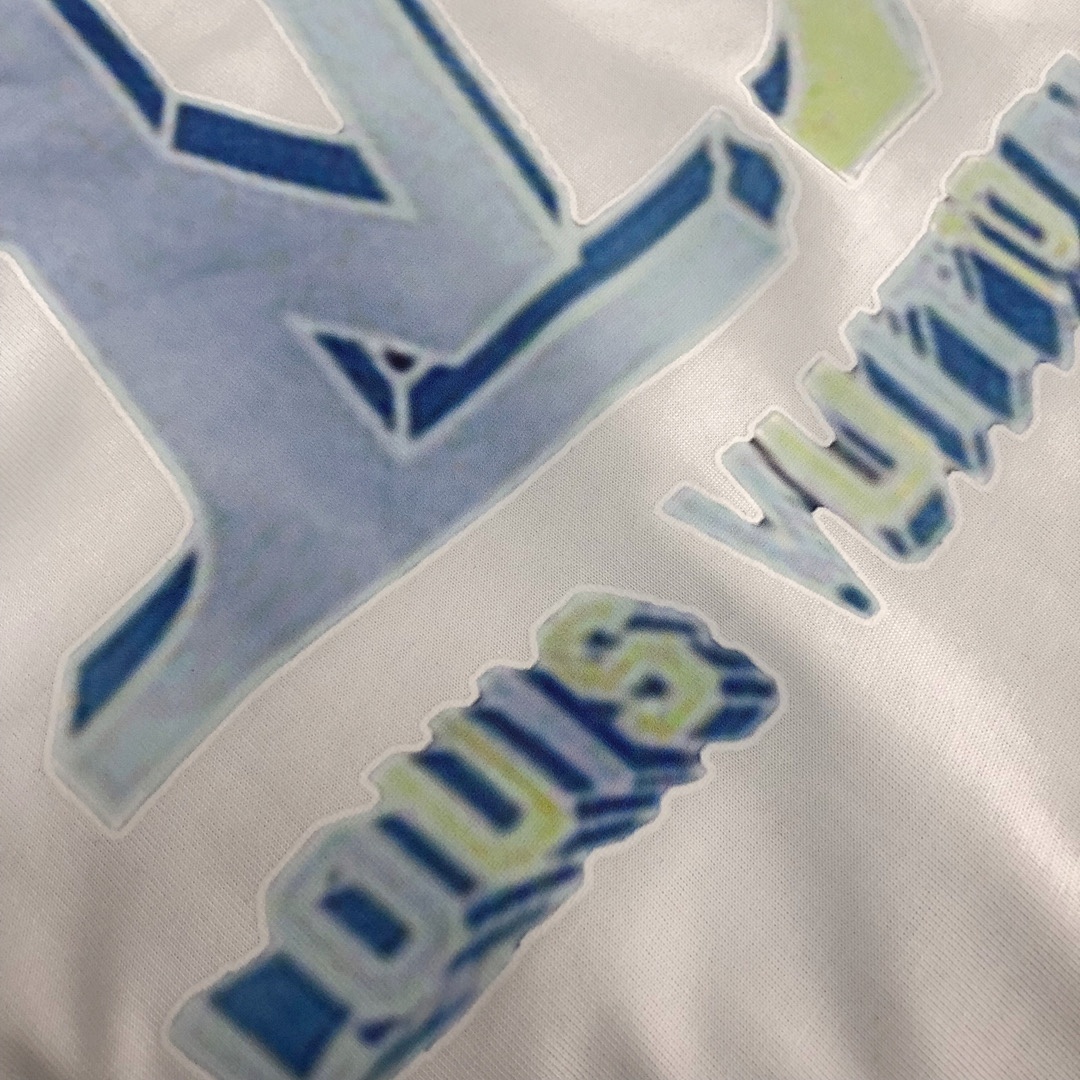 Louis Vuitton T-Shirt Style 052 detail view 1