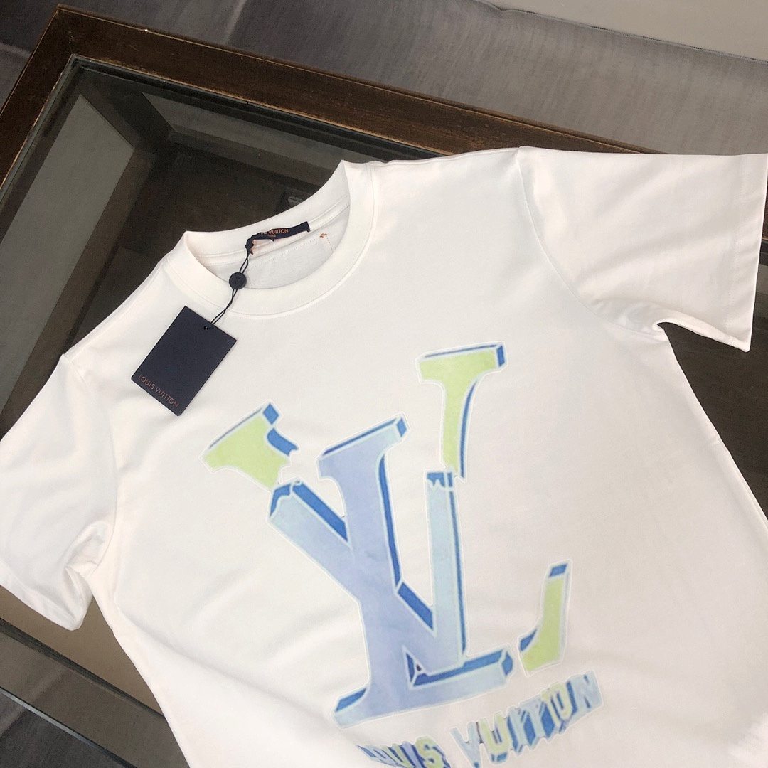 Louis Vuitton T-Shirt Style 052 detail view 7