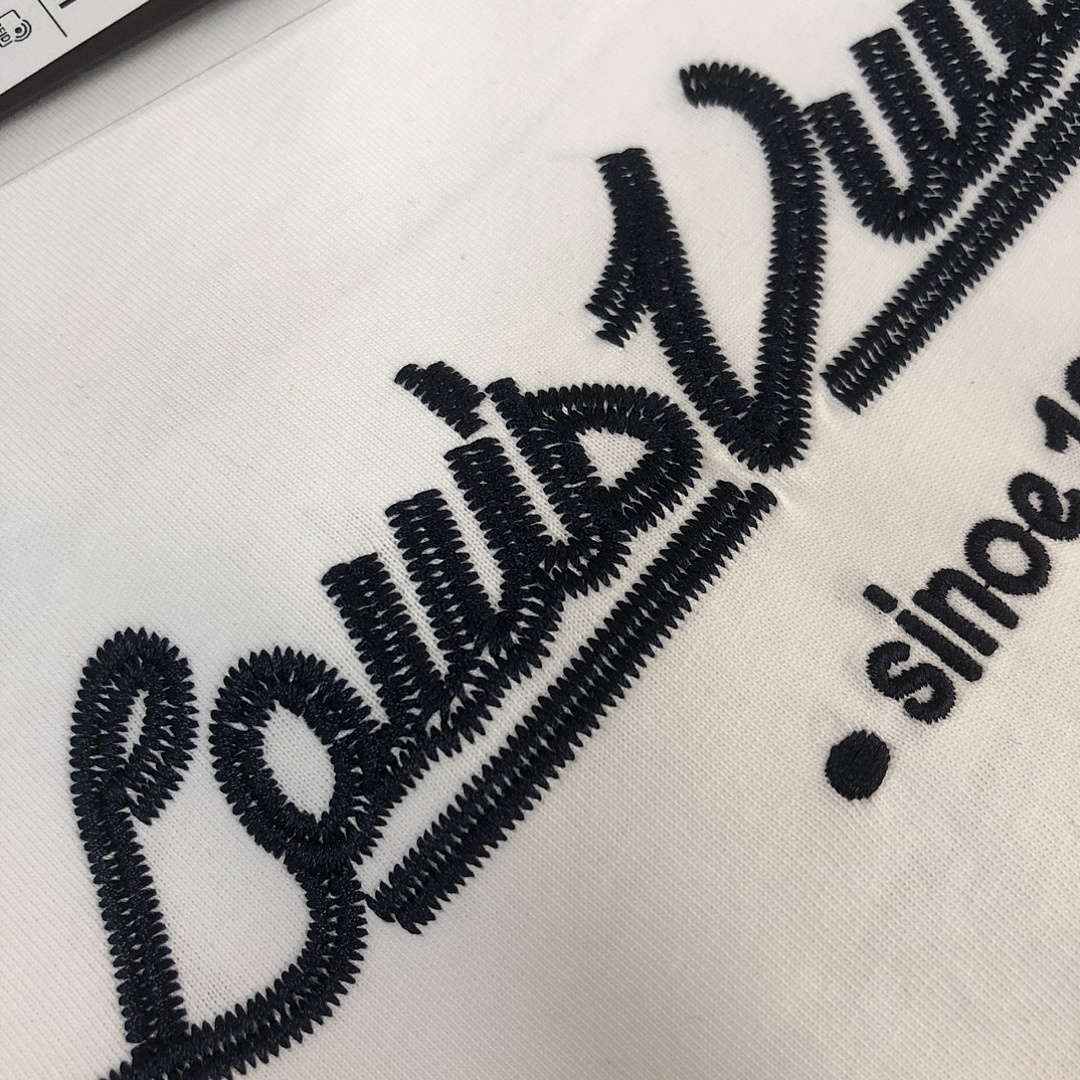 Louis Vuitton T-Shirt Style 053 detail view 1