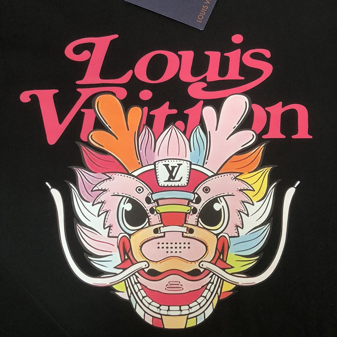 Louis Vuitton T-Shirt Style 055 detail view 3