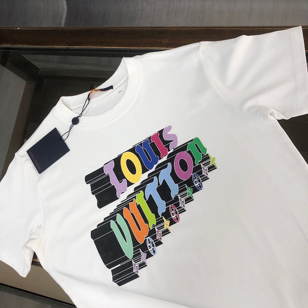 Louis Vuitton T-Shirt Style 061 detail view 4
