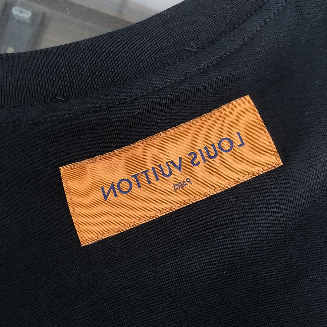 Louis Vuitton T-Shirt Style 062 main view