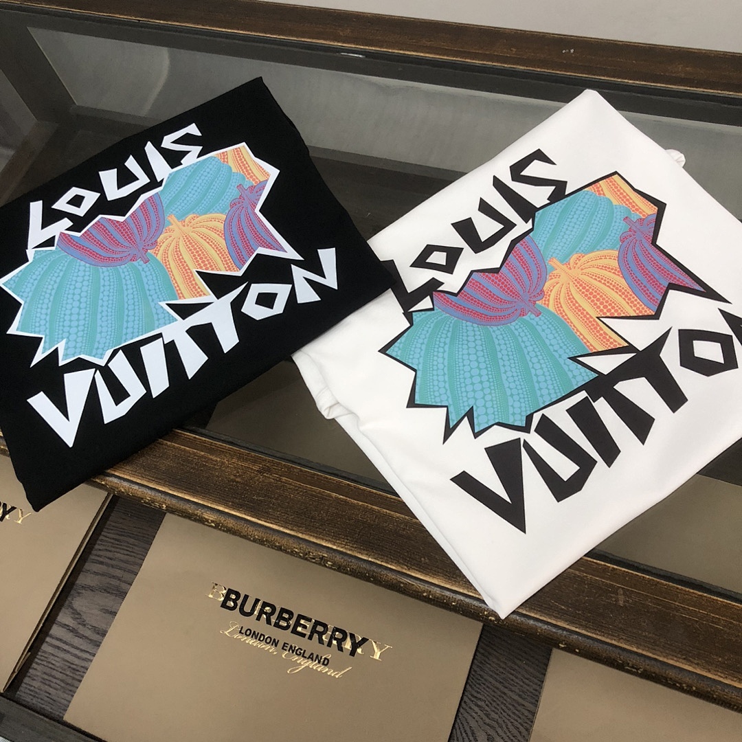 Louis Vuitton T-Shirt Style 064 detail view 2