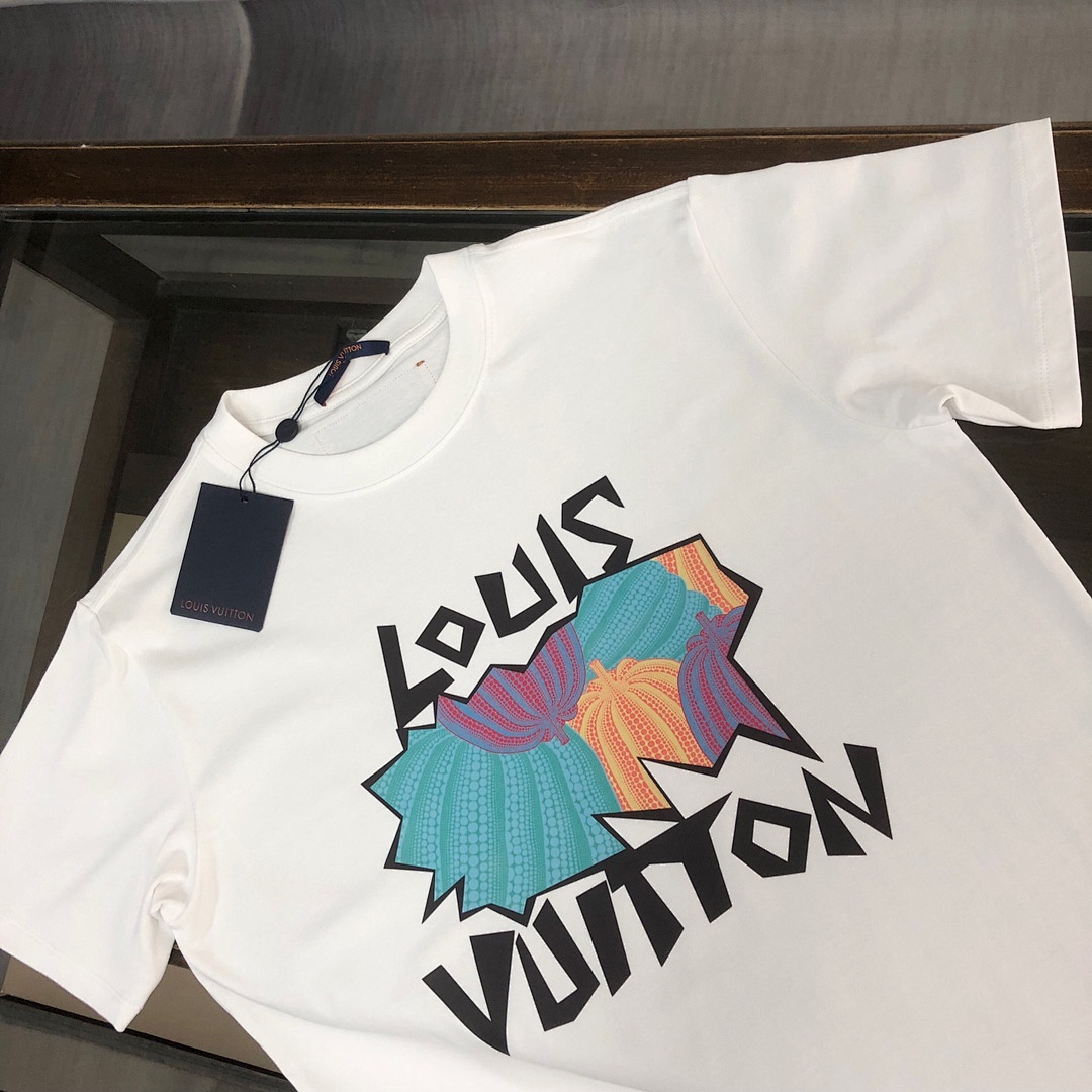 Louis Vuitton T-Shirt Style 064 detail view 5
