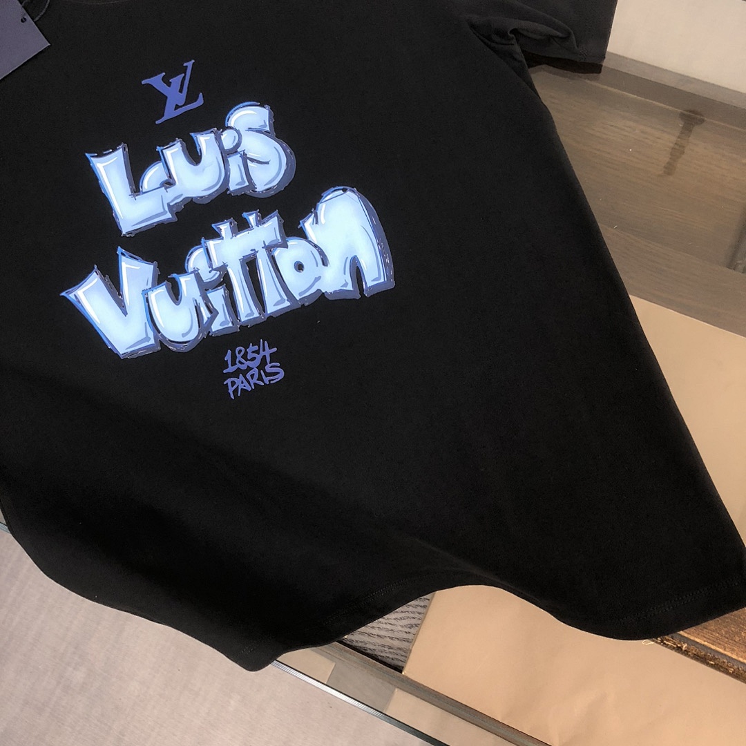 Louis Vuitton T-Shirt Style 069 detail view 6