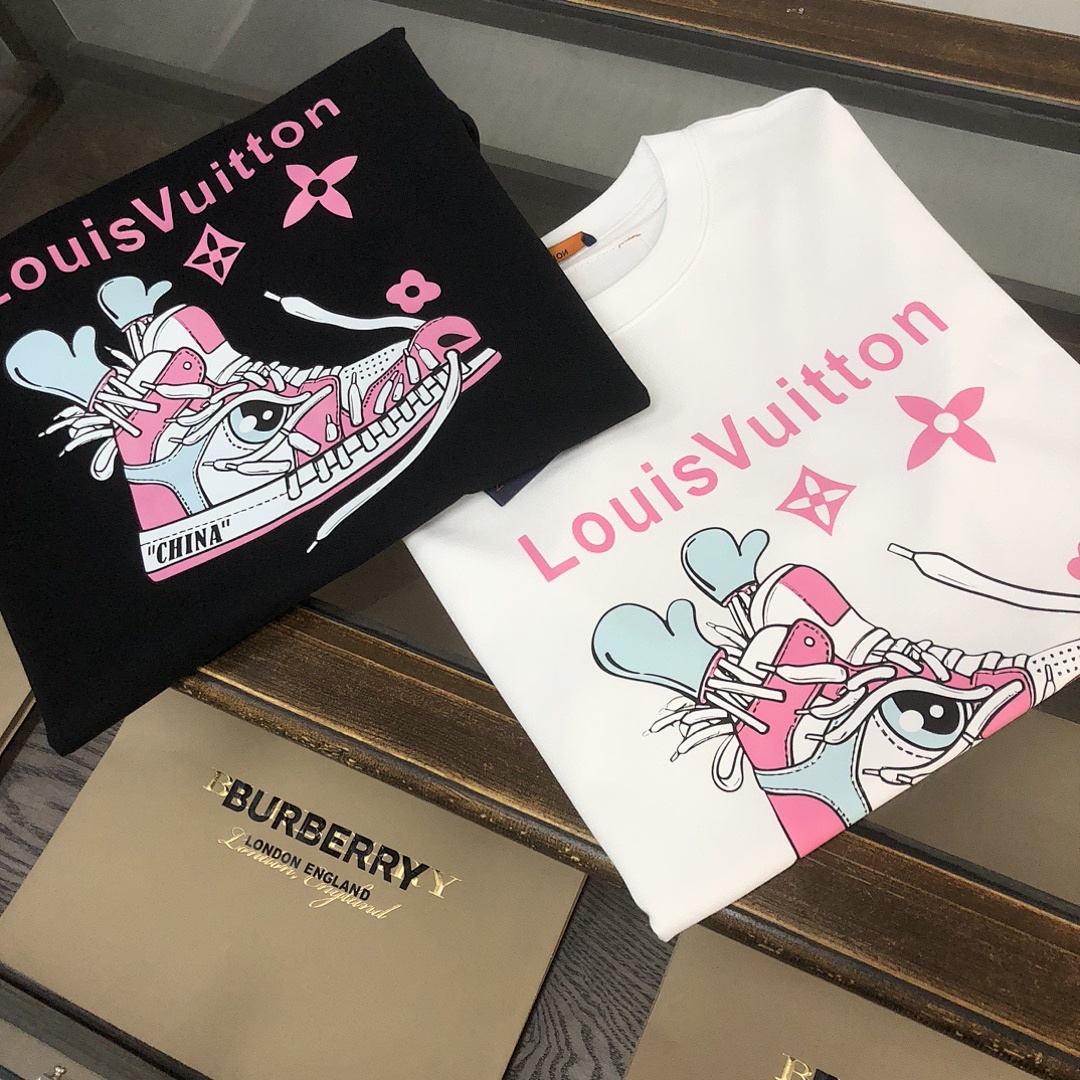 Louis Vuitton T-Shirt Style 071 detail view 4
